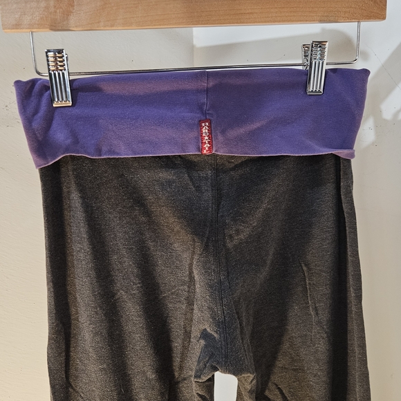 Hard Tail Forever Flare Yoga Pant - Picture 4 of 6